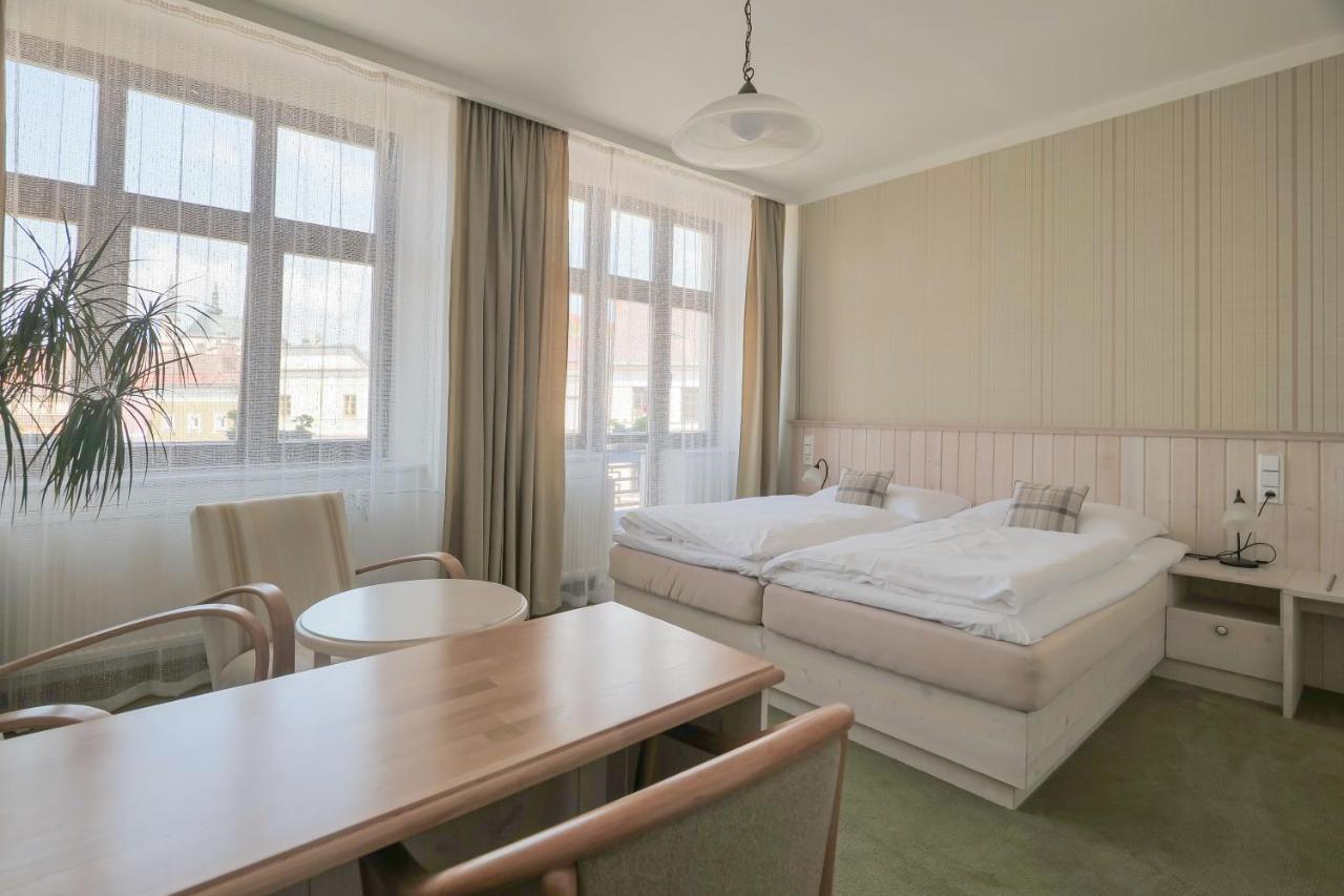 Hotel Zlata Hvezda Літомишль Екстер'єр фото