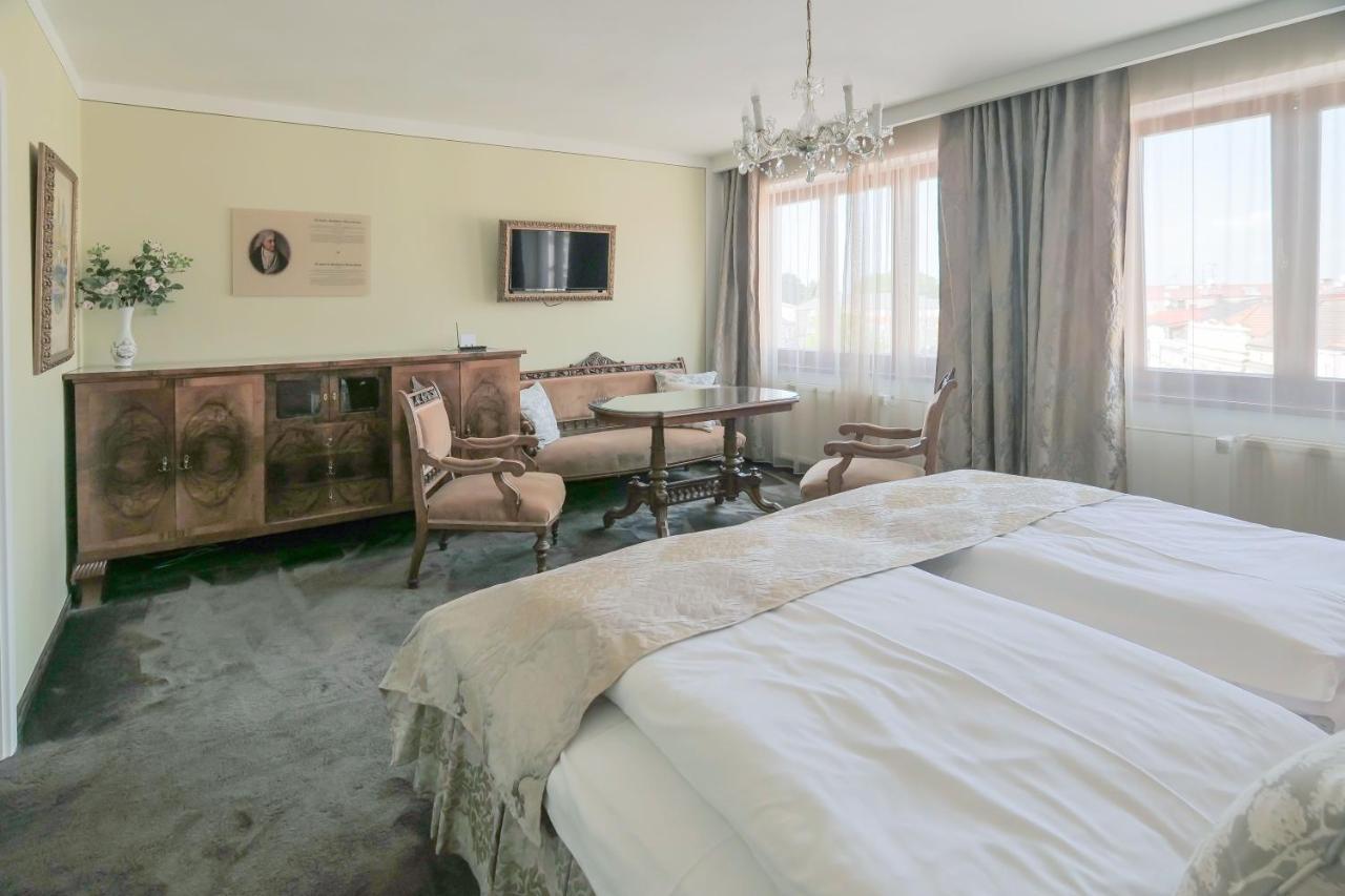 Hotel Zlata Hvezda Літомишль Екстер'єр фото