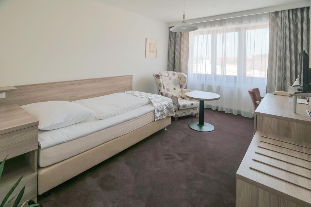 Hotel Zlata Hvezda Літомишль Екстер'єр фото