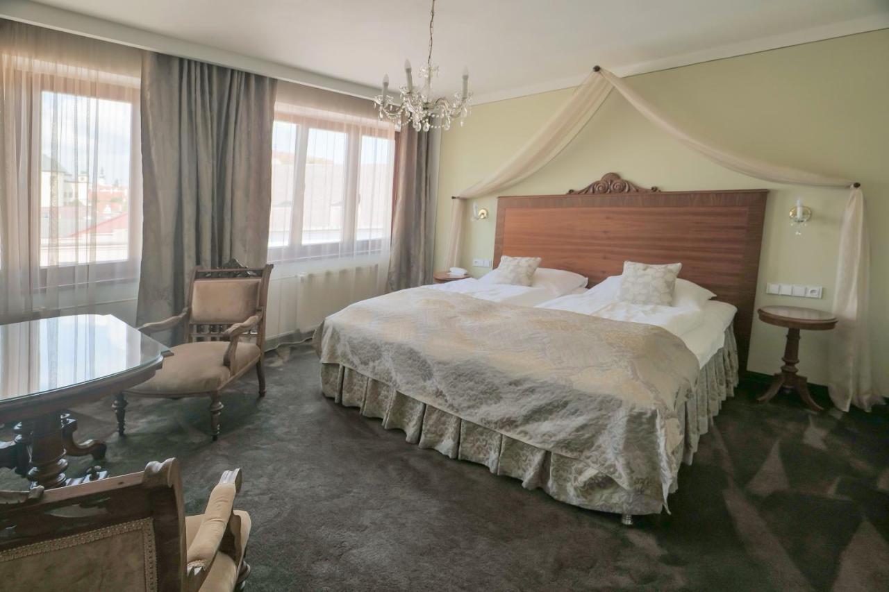 Hotel Zlata Hvezda Літомишль Екстер'єр фото