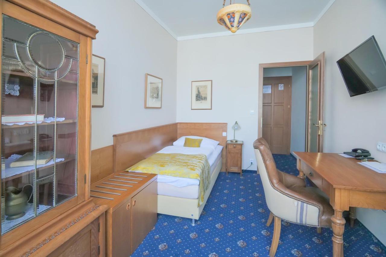 Hotel Zlata Hvezda Літомишль Екстер'єр фото