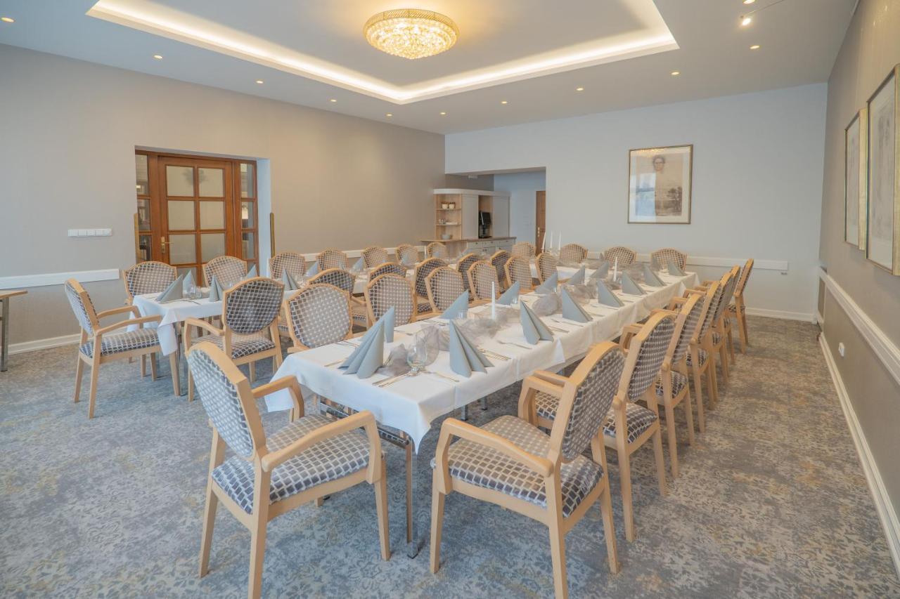 Hotel Zlata Hvezda Літомишль Екстер'єр фото